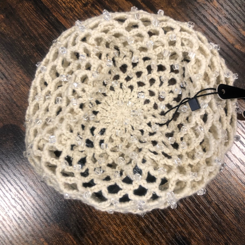 Zara Cream Hat Chic Accessory